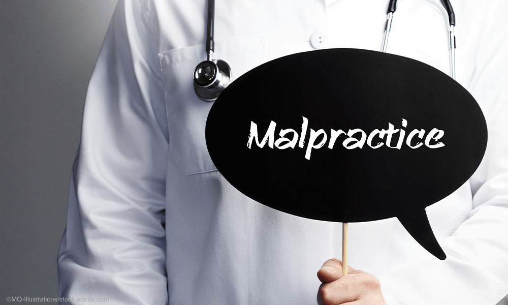 doctor holding malpractice sign | © MQ-Illustrations - stock.adobe.com