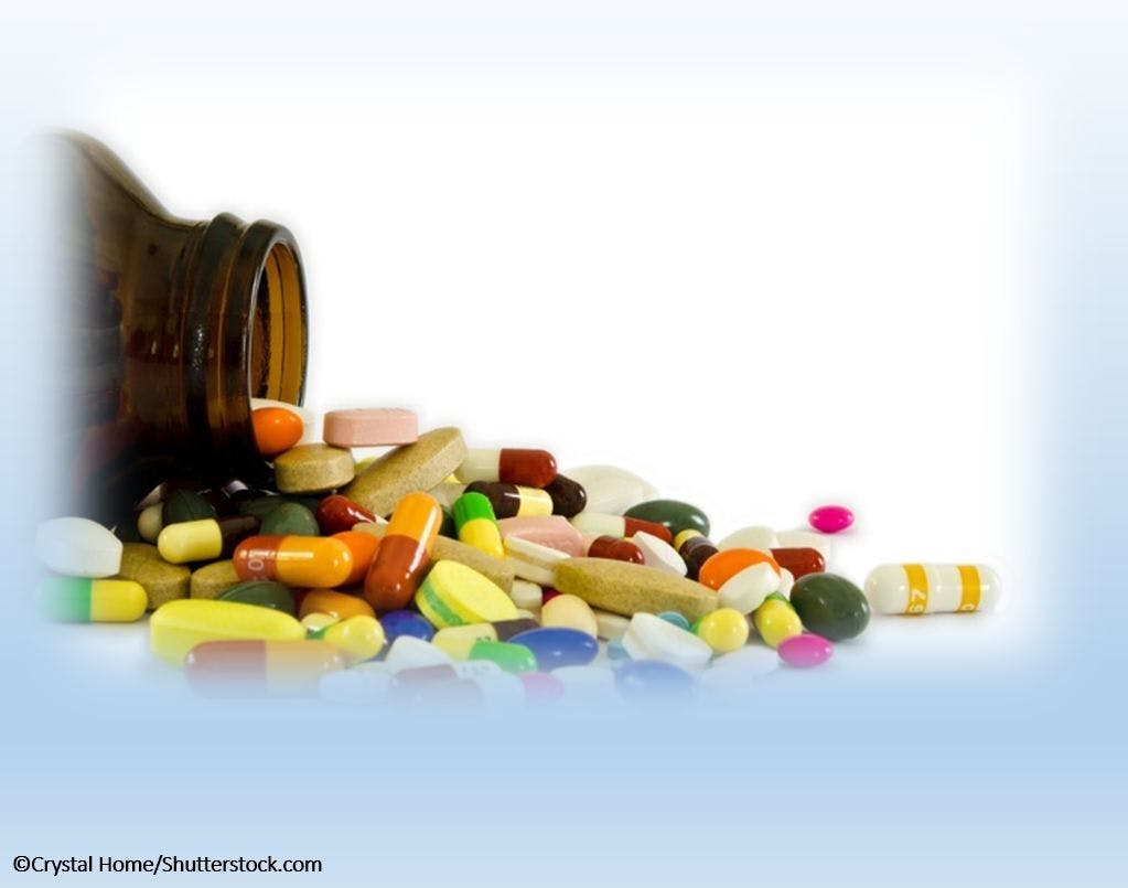 pills spilling out of bottle | © Crystal Home - stock.adobe.com